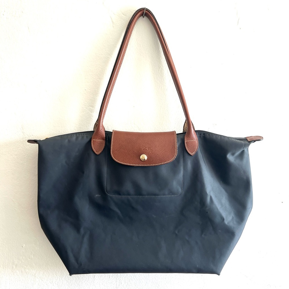 SOLD!
Longchamp Le Plague Tote Bag  Charcoal Grey
- Please look the images -